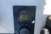 Yamaha tachometer on 2007 Clearwater 1900 Baystar boat dashboard, displaying 527 hours.